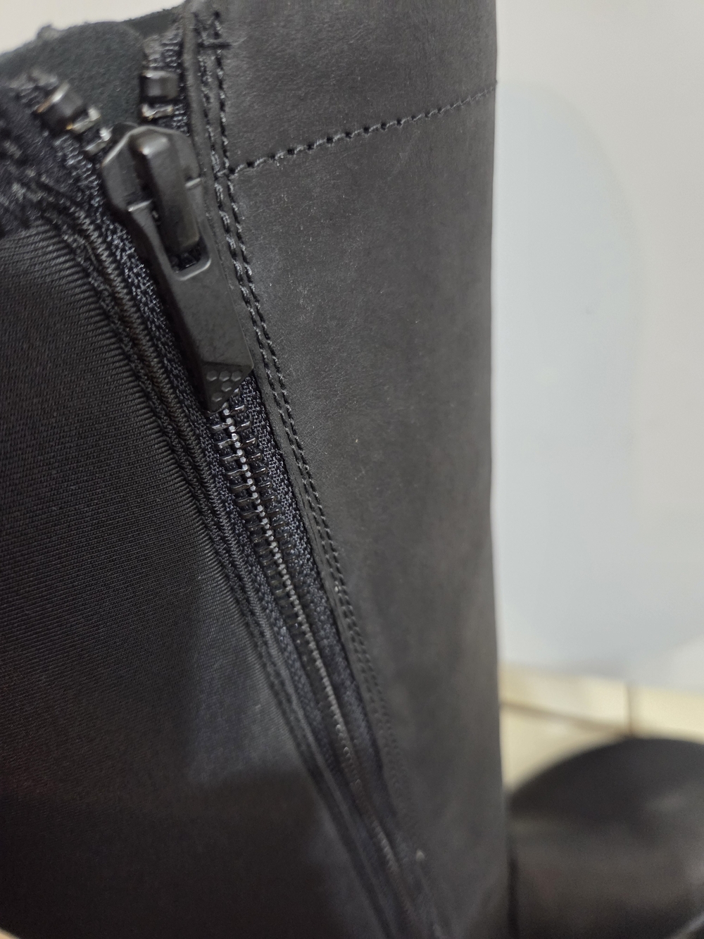 Vivo Barefoot new Black Leather Ankle Boots - Picture 4 of 13